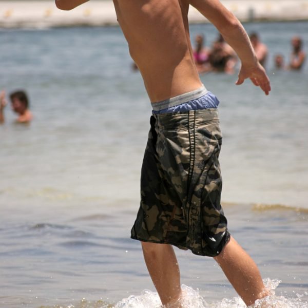 Waarom een onderbroek onder je zwembroek